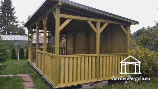 Gazebo in legno naturale 4x7 m — spazioso gazebo da giardino con pavimento, ringhiere e tetto a falda unica